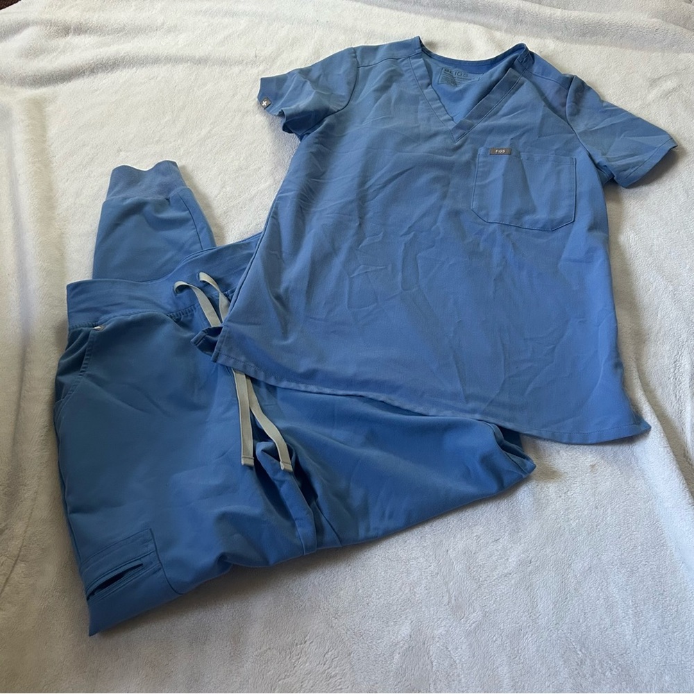 Figs scrub set